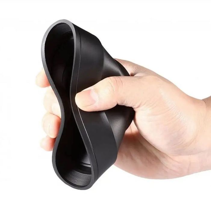 Продам бленду 67мм