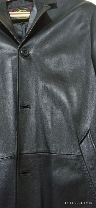 Продается мужской плащ