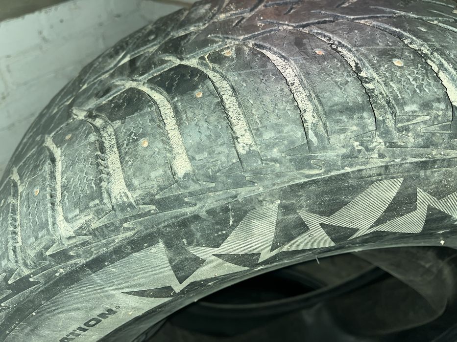 Шины на р17 два комплекта