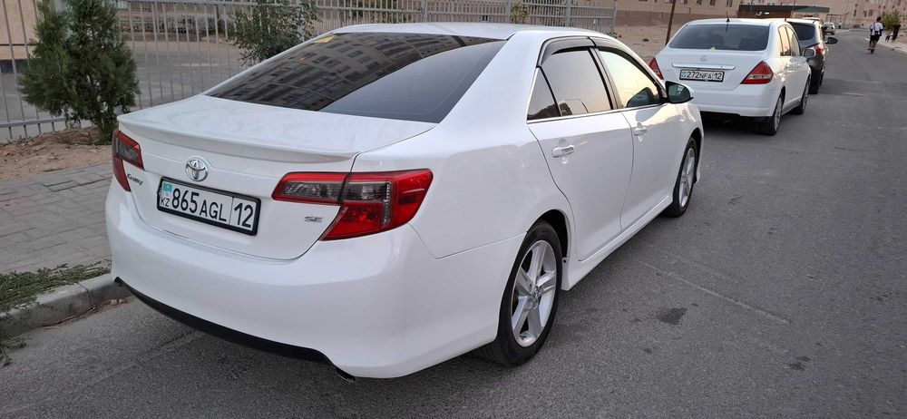Toyota Camry сатылады.