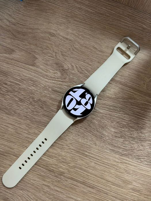Продам Samsung Galaxy Watch 6