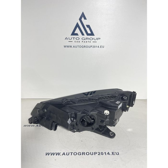 Десен фар за skoda superb iii b8 - 3v1941016d  3v1941016e