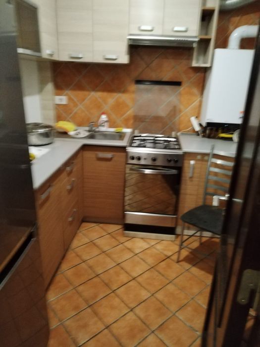 Închiriez garsonieră