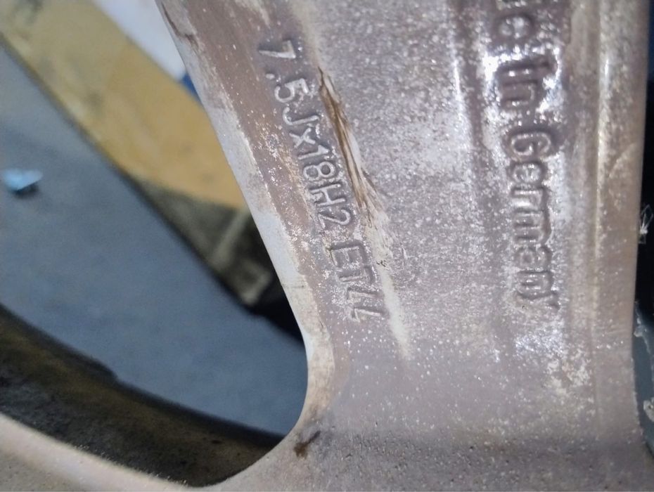 Set Roti AMG Originale R18 Jante Anvelope DOT24 C Class W205 w213 w212