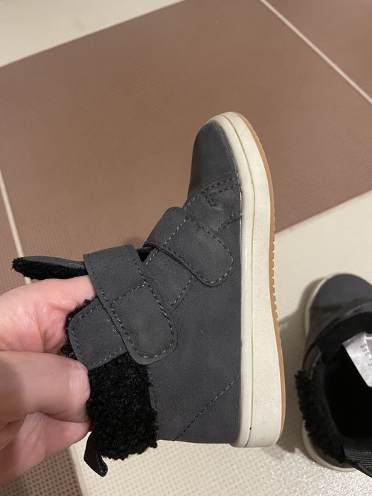 Ghete H&M marimea 23