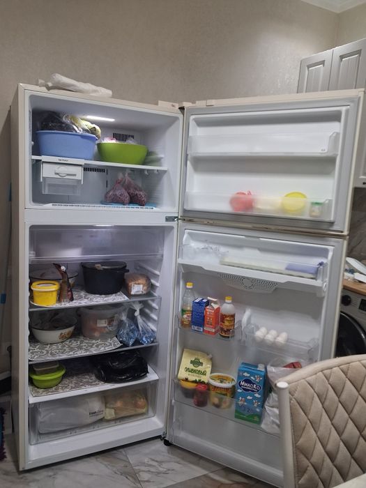 Продам холодильник LG