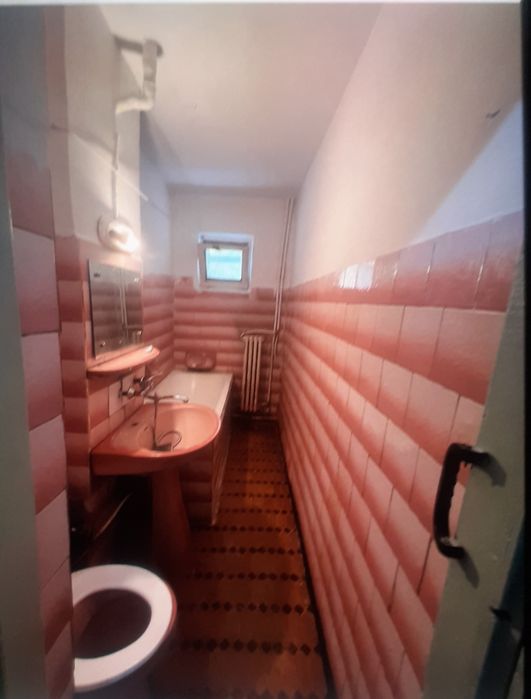 Vand apartament doua camere, parter, Ostroveni.