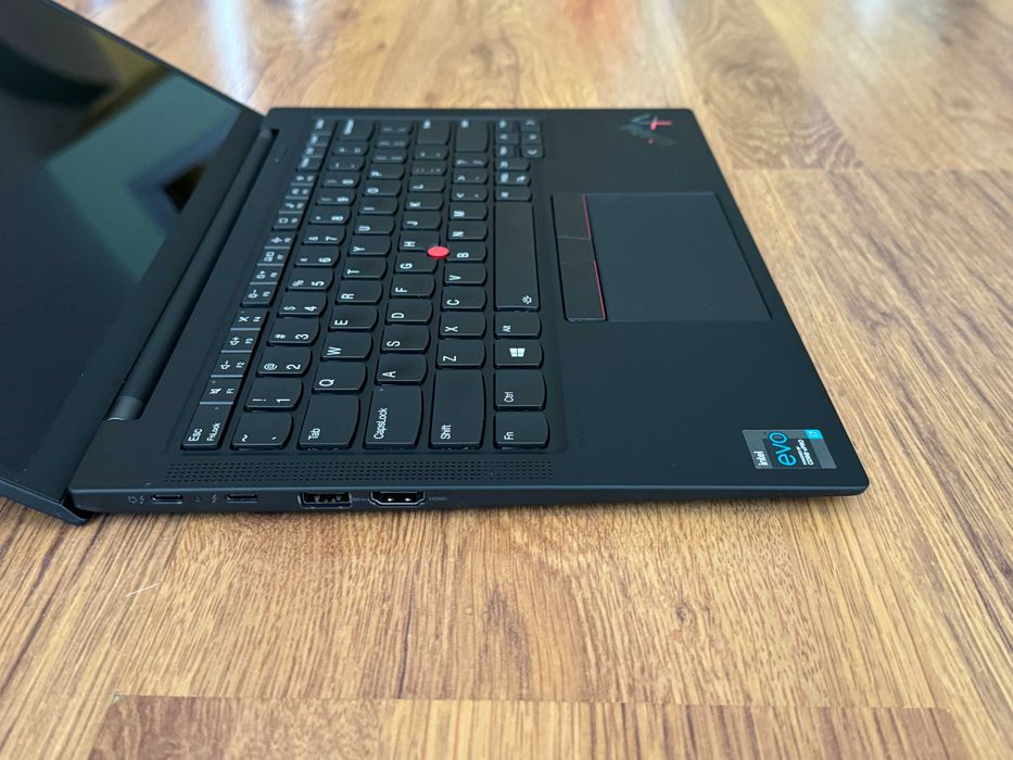 14' HDR 4K UHD+ Core i7-1185G7 Lenovo ThinkPad X1 Carbon Gen 9 16GB LPDDR4X/512GB NVMe/Win 11/Бат 8ч