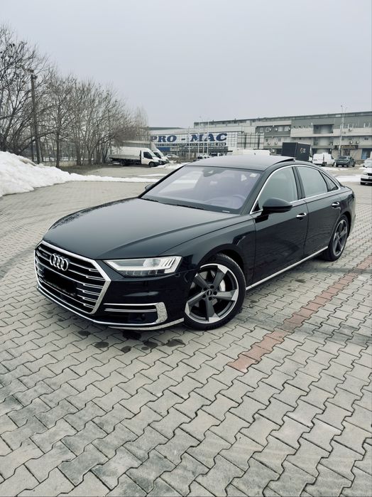 Vand Audi A8 50 TDI / 120.000km / Individual / HUD / TV / FULL 39.900€