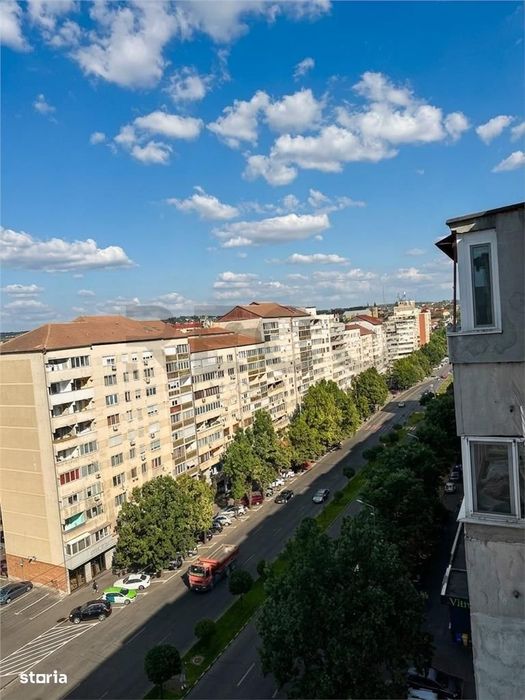 RECO Apartament 3 camere, zona Dacia, balcon, priveliste superba