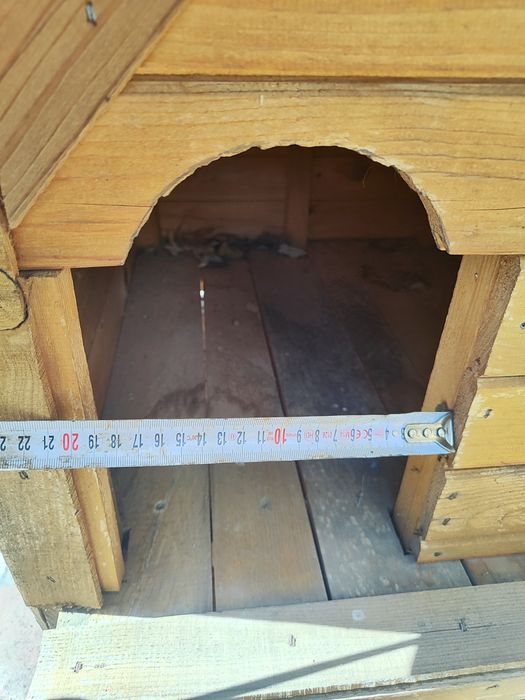 Къщичка за куче,запазена,използвана рядко