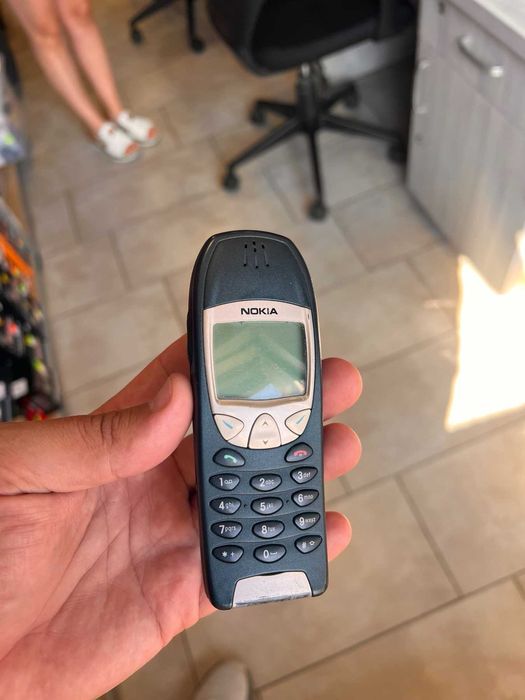 Ретро телефон GSM Нокиа 6210 от Mercedes W211