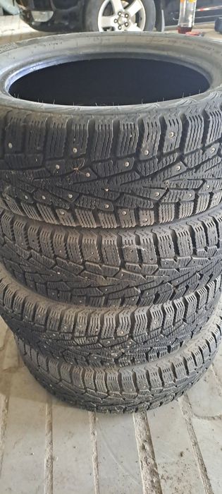 Продам зимнюю резину