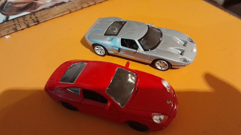 Vând mașinuțe copii