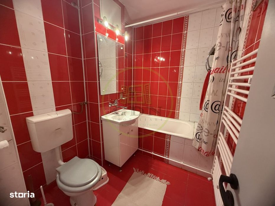 Apartament 3 camere, 70.7 mp, cartier Lapus, zona restaurant Intim