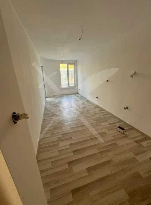 Продава се Тристаен апартамент в Несебър - 94 кв.м за 1118 €/кв.м - Снимка #2