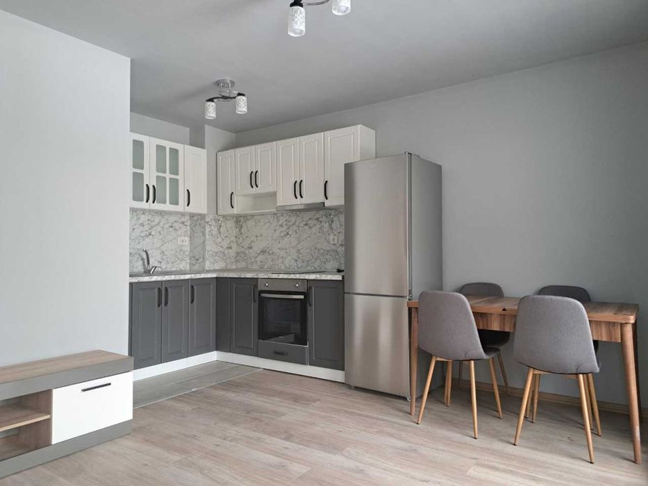 Дава се под наем Тристаен апартамент в Пловдив, Тракия - 74 кв.м за 425 € - Снимка #1