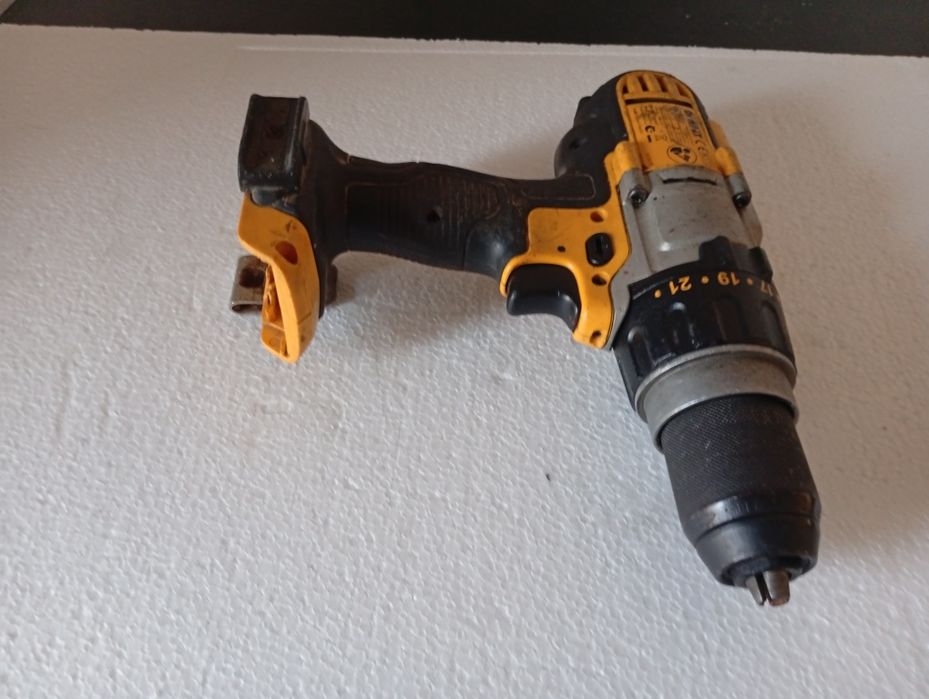 Corp dewalt 18v 3 trepte de viteza