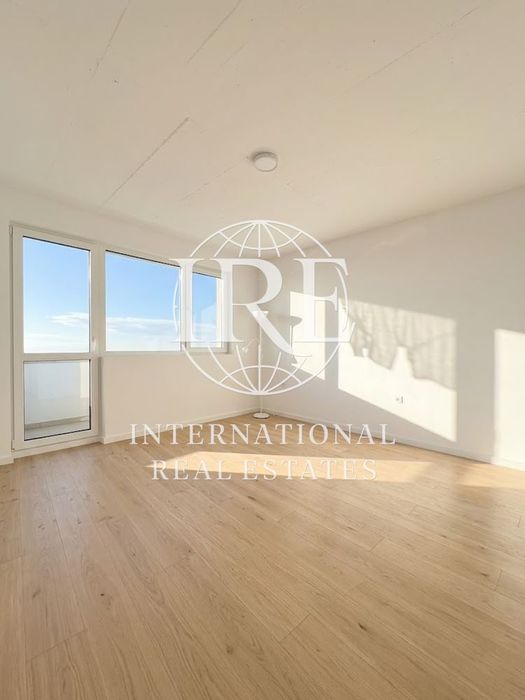 Продава се Тристаен апартамент в Добрич, Център - 108 кв.м за 638 €/кв.м - Снимка #4