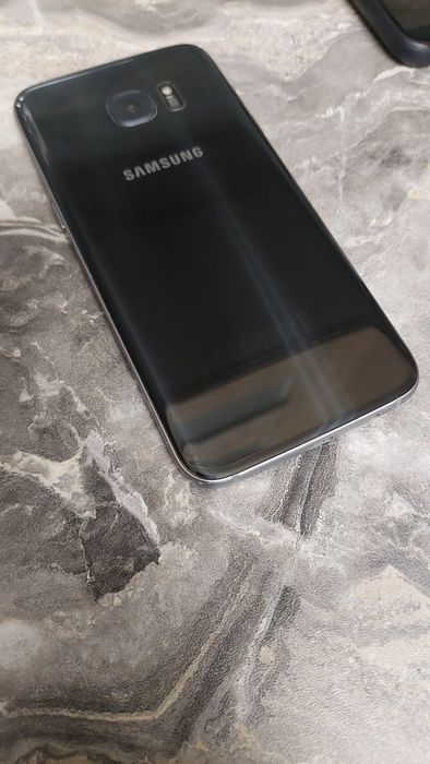 Vind Samsung S7 Edge ,Pentru piese.