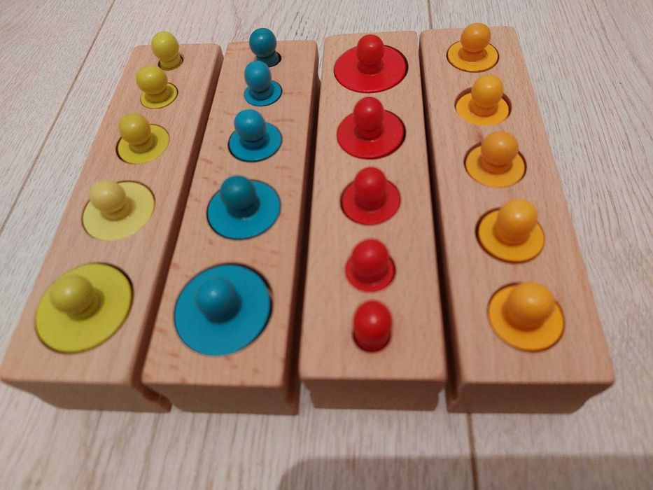 Детские развивающие игрушки