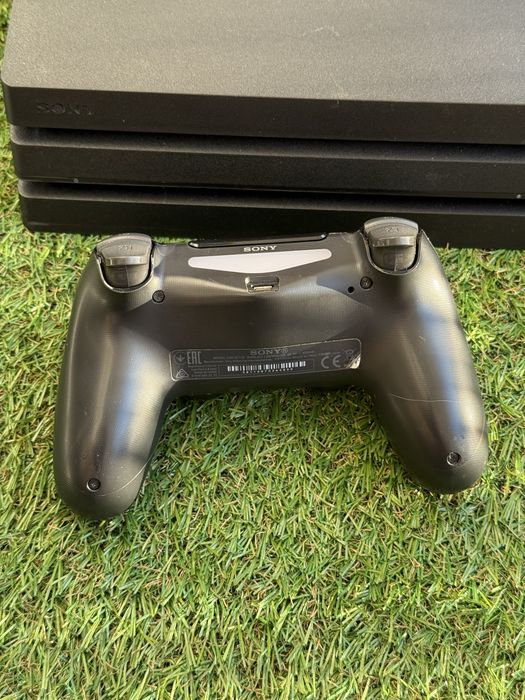 PlayStation 4 PRO ( PS4 Pro ) 1TB