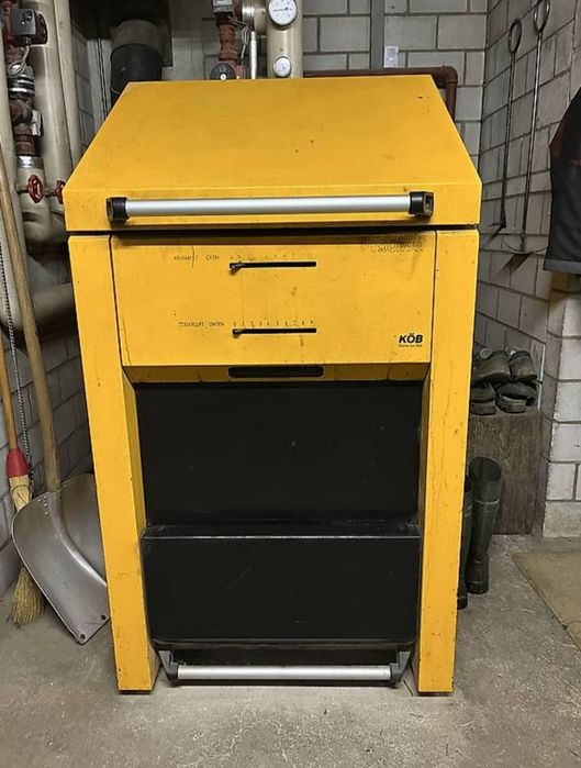 Centrală pe lemne de vânzare