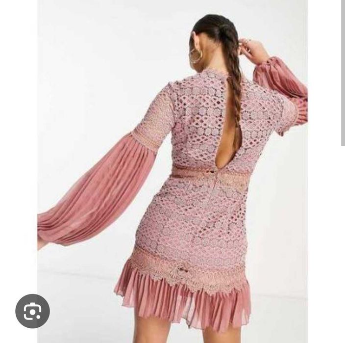 Asos официална рокля s нова с етикет