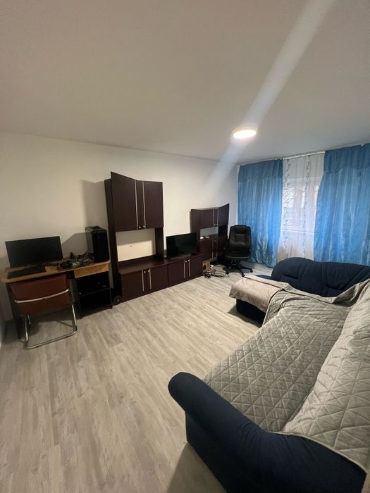 Închiriez apartament 2 camere zona  Soarelui