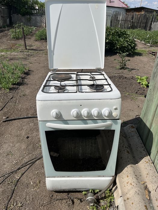 Продам газовую плиту