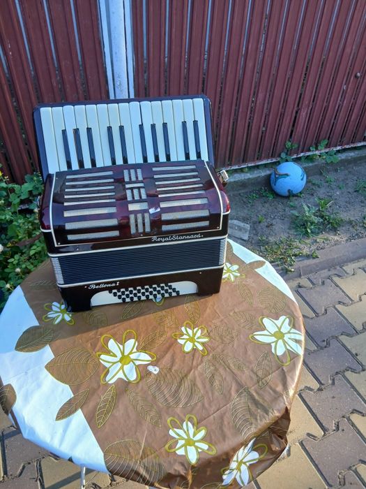 Vând acordeon pentru copii