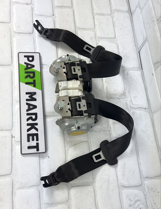 Задни колани AUDI A4 B9 34184201F 34163769F 34133468D
