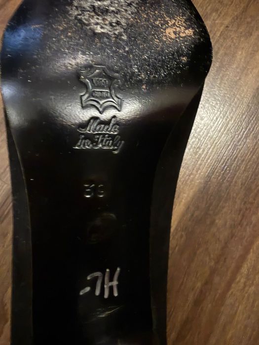 Продам туфли женские