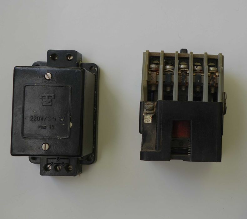 Лот-щепсел, манометър, реле...