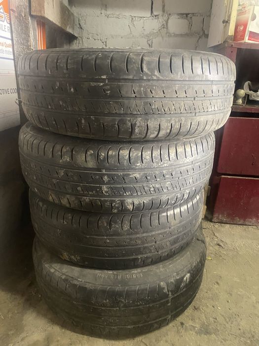 Продам летние шины на 15