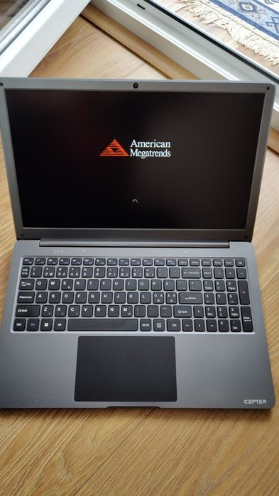 Laptop 15,6 inch/ ssd 256 / 8 GB RAM