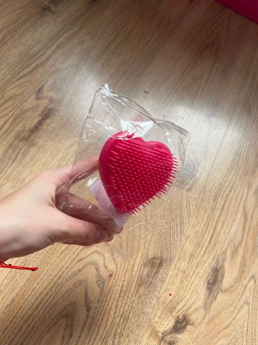 Мека четка за масаж на скалпа