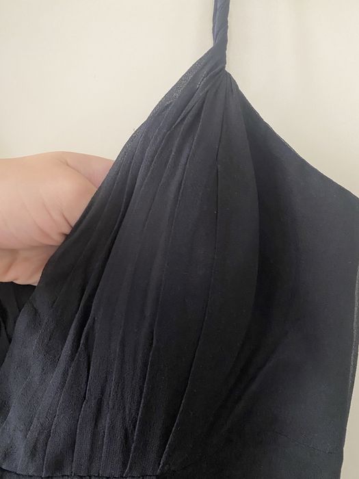 Черна рокля от шифон