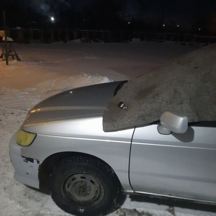 Продам машину нисан