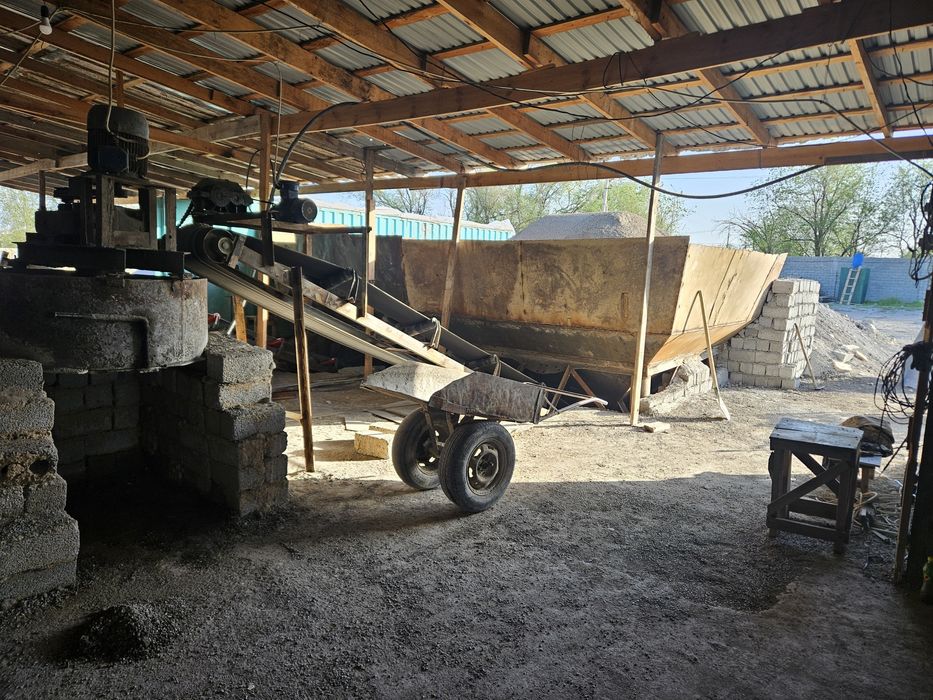 Бункер  сатылады