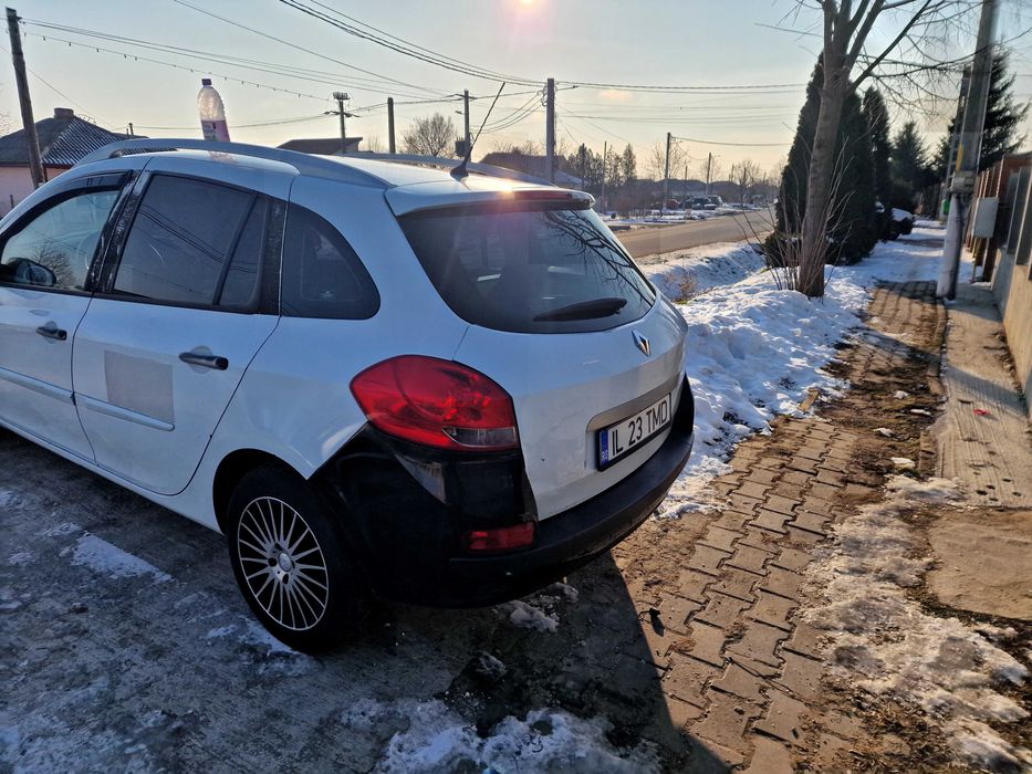 Vand Renault Clio 3 agreat scoala soferi .5 dci
