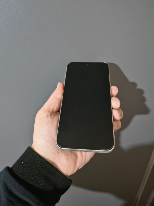 Срочно продается Телефон HONOR 400 5 G 8/256