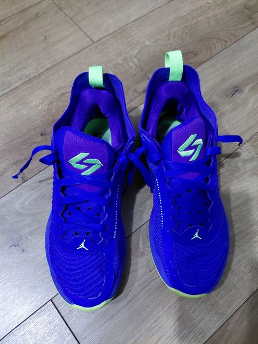 Pantofi de baschet Air jordan Luka1, mărimea  40