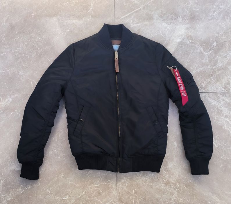 Alpha Industries Bomber Jacket размер S