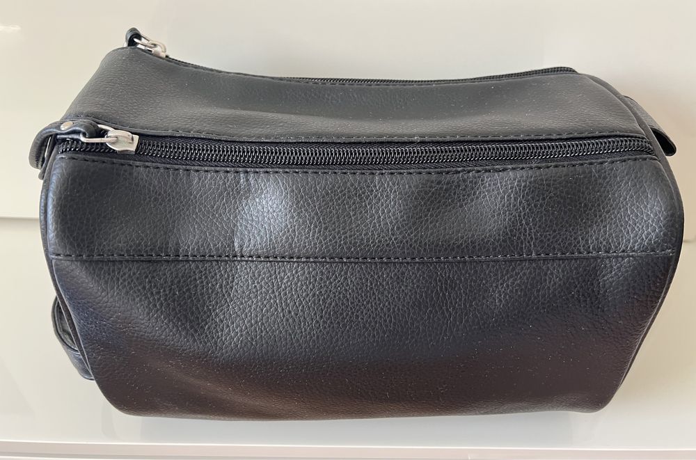 Косметичка GUESS, оригинал