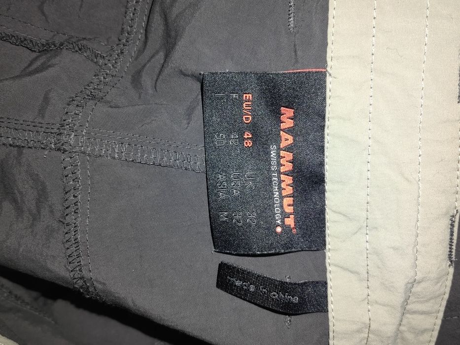 Pantaloni Mammut marime 48 sau M