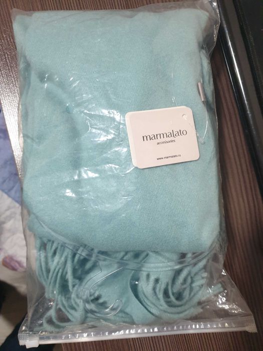 Палантин шарф новый в упаковке