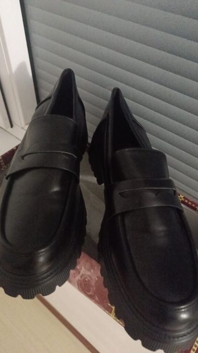 Продам женские лоферы