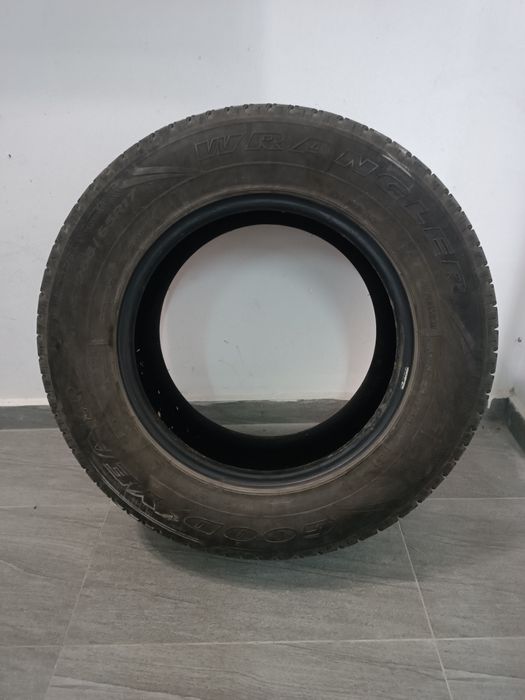 Все сезонни гуми 265/65/17 Вранглер