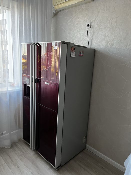Холодильник LG с морозильной камерой